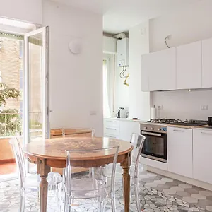 Bnbutler - Casa Lario - Isola District Milano